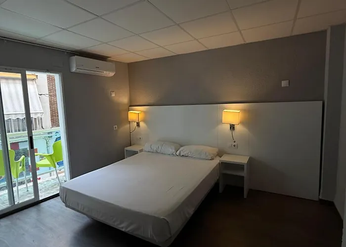 Hostal B And B Benidorm Benidorm