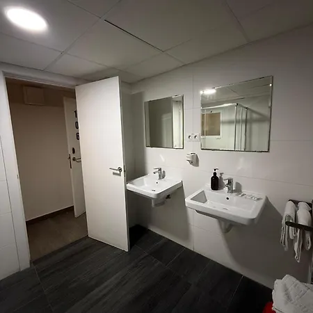 Guest house Hostal B And B Benidorm
