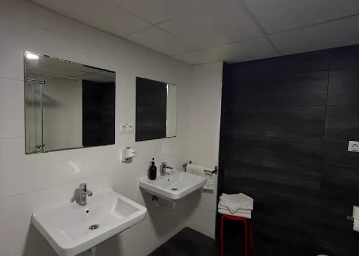 Hostal B And B Benidorm 3* Бенидорм