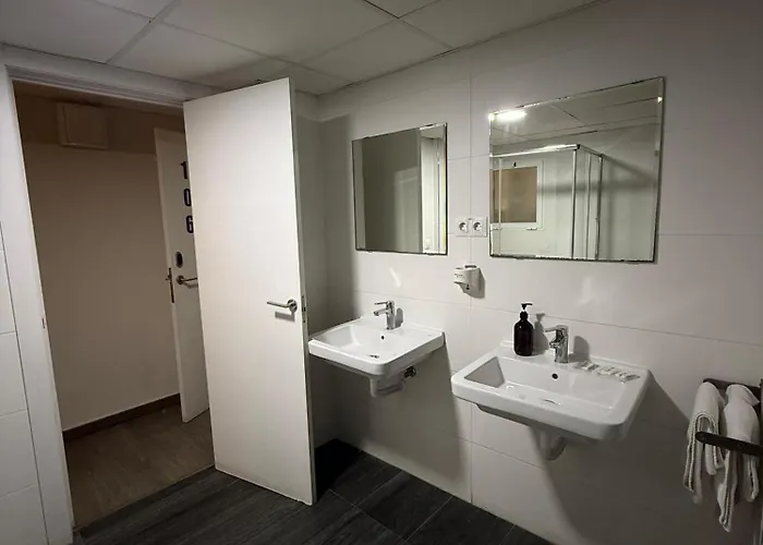 Гостевой дом Hostal B And B Benidorm
